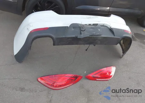 2014 Porsche Panamera E-Hybrid S z USA, uszkodzony, nr VIN WP0AD2A79EL044794